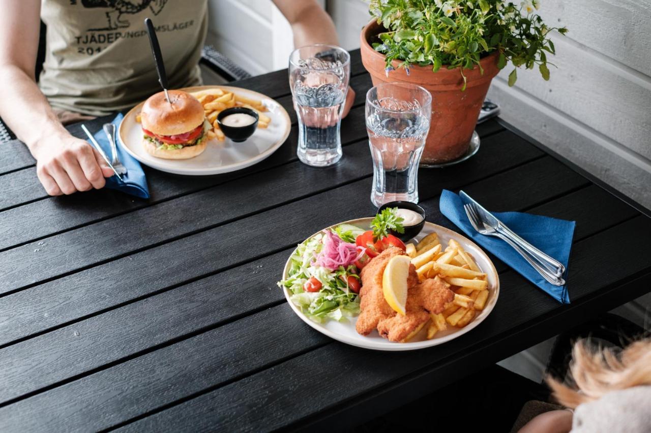 Bed & Breakfast Restaurang Sybarit Houtskar Bagian luar foto